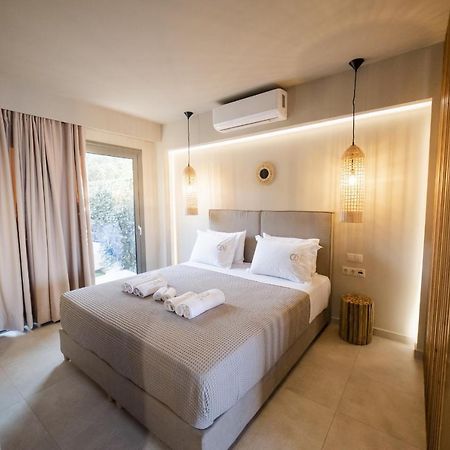 Theros Suites Dhiminio ภายนอก รูปภาพ