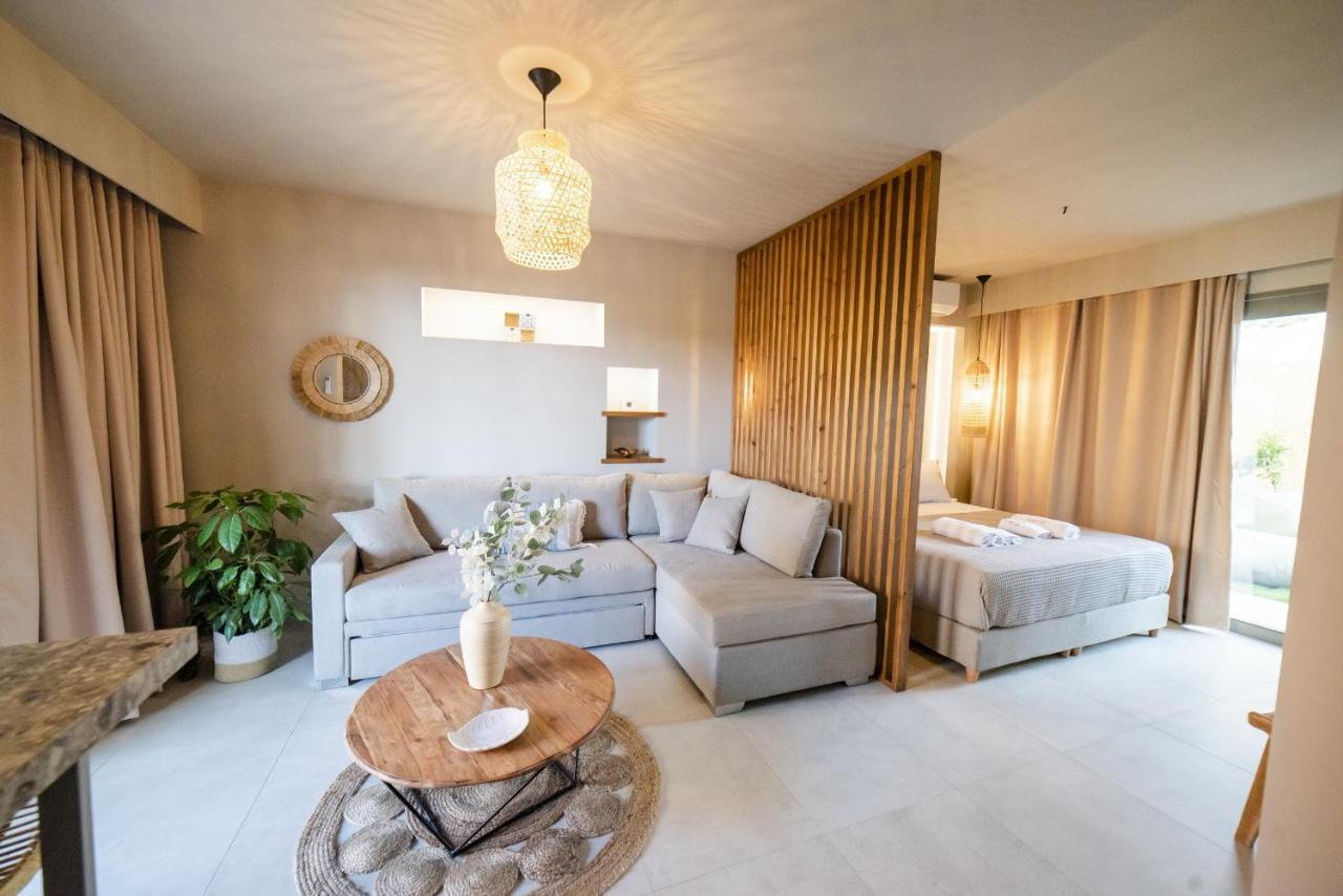 Theros Suites Dhiminio ภายนอก รูปภาพ