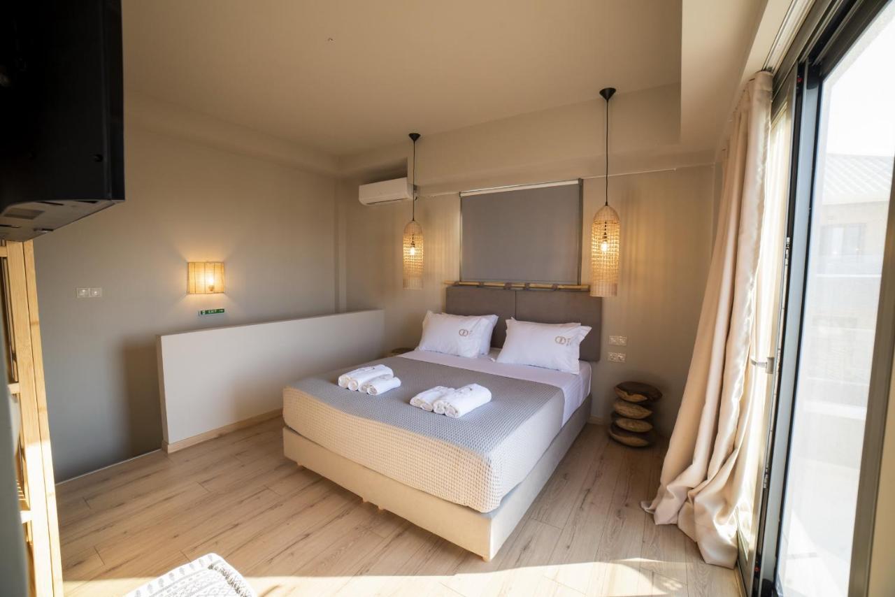 Theros Suites Dhiminio ภายนอก รูปภาพ