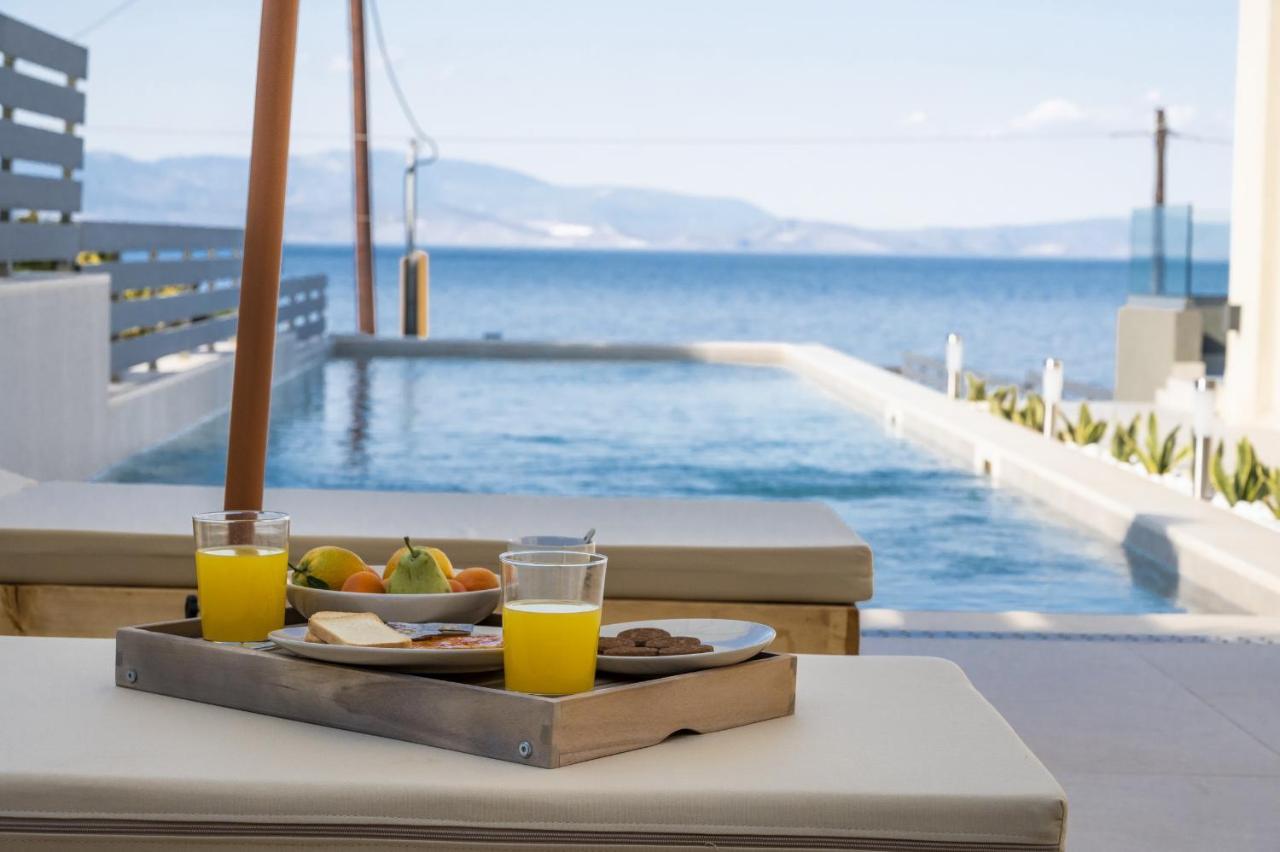 Theros Suites Dhiminio ภายนอก รูปภาพ