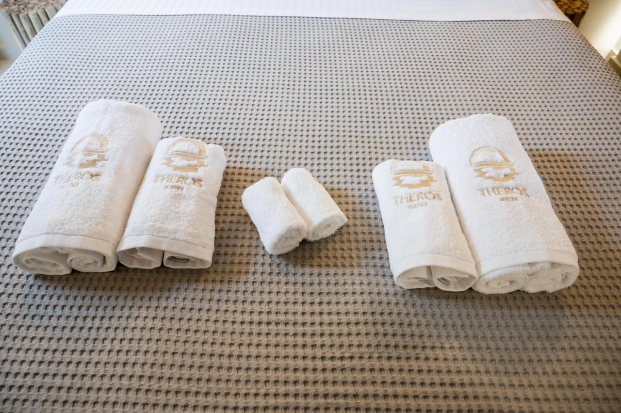 Theros Suites Dhiminio ภายนอก รูปภาพ