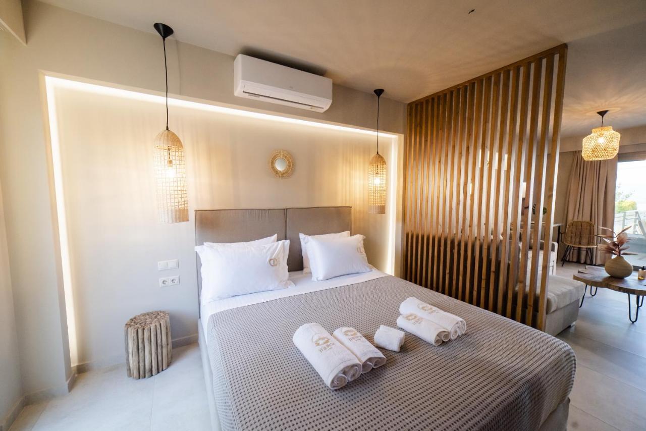 Theros Suites Dhiminio ภายนอก รูปภาพ