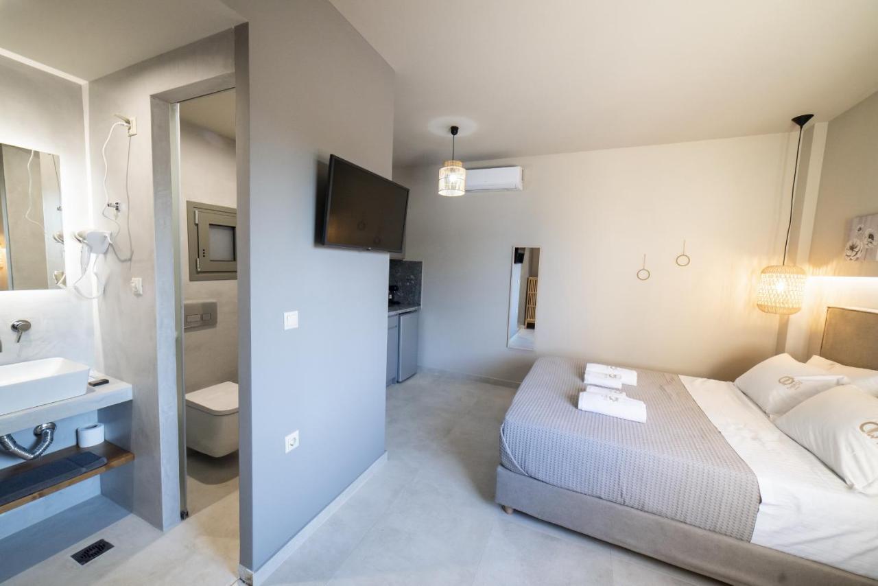 Theros Suites Dhiminio ภายนอก รูปภาพ